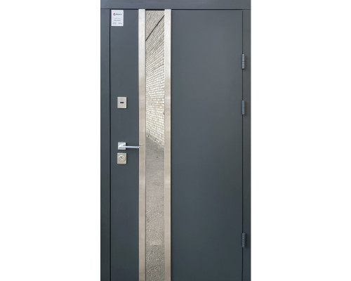 Входная дверь Qdoors.  Модель Норд - цвет внутренней накладки МДФ белое дерево, цвет наружной стороны -  метал Антрацит7021 краска. Полотно  и коробка наполнены минеральной ватой что послужит  максимальной шумоизоляции