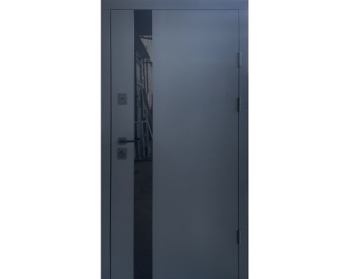 Вхідні двері Qdoors.  Модель Елегант вулиця - колір внутрішньої накладки МДФ біле дерево, колір зовнішньої сторони - метал Антрацит7021 фарба. Полотно і коробка наповнені мінеральною ватою, що послужить максимальною шумо.