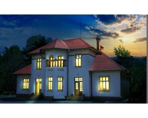 Изгибы и склоны не являются проблемой для черепицы Premium Traditional.Способна адаптироваться к крышам любой формы, эта линия битумной черепицы придает характер и гармонию благодаря округлому профилю и широкому цветовом